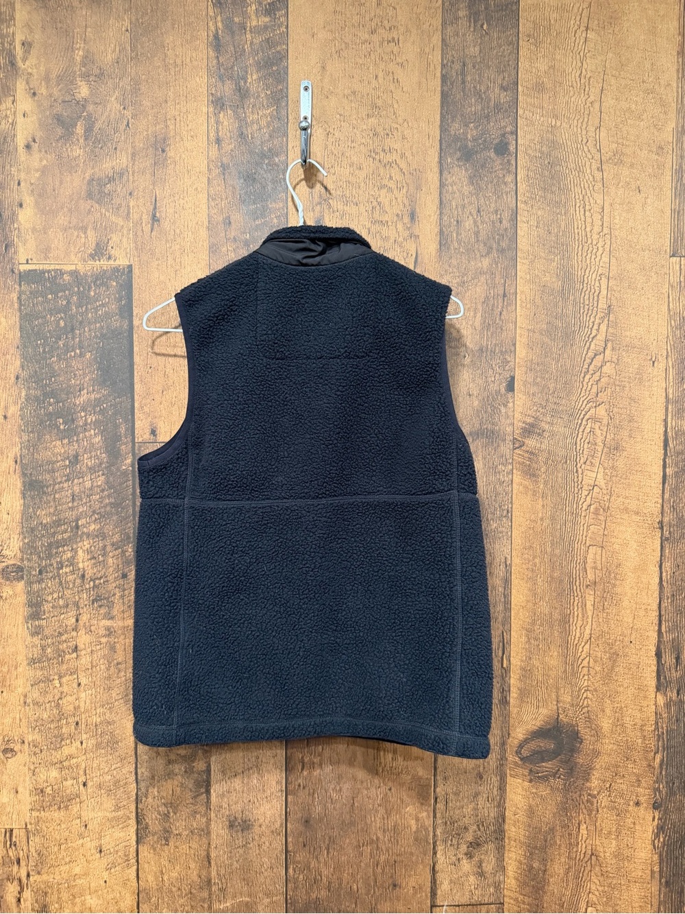 Hershel Black Sherpa Fleece Vest small - Picture 2 of 5